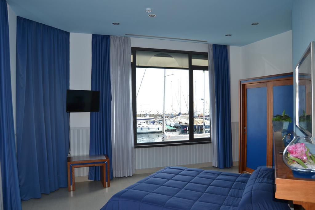 Transatlantico Hotel Naples Room photo